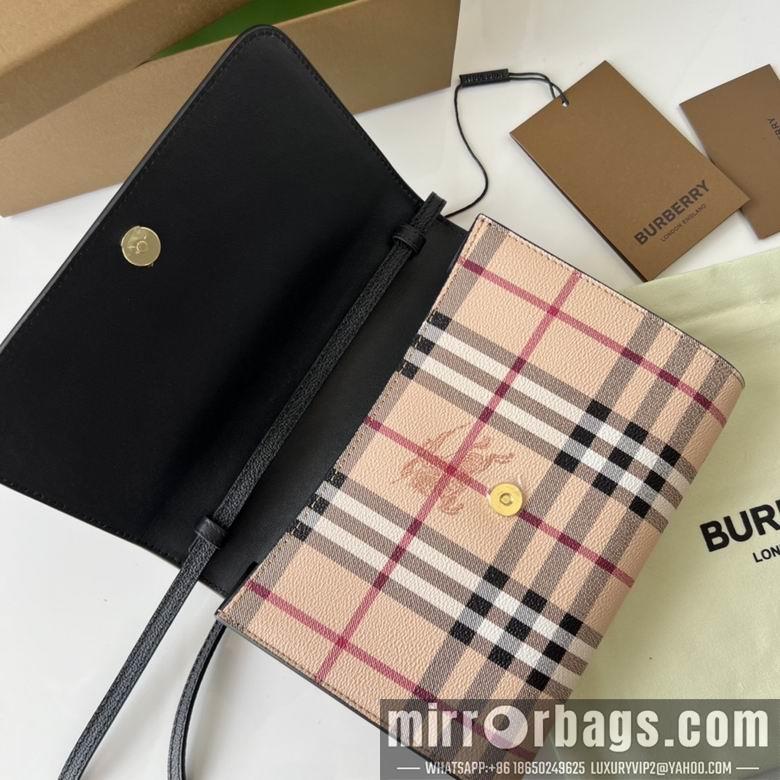 Burberry Bags 40609731 22X17X5.5cm YG 3colour