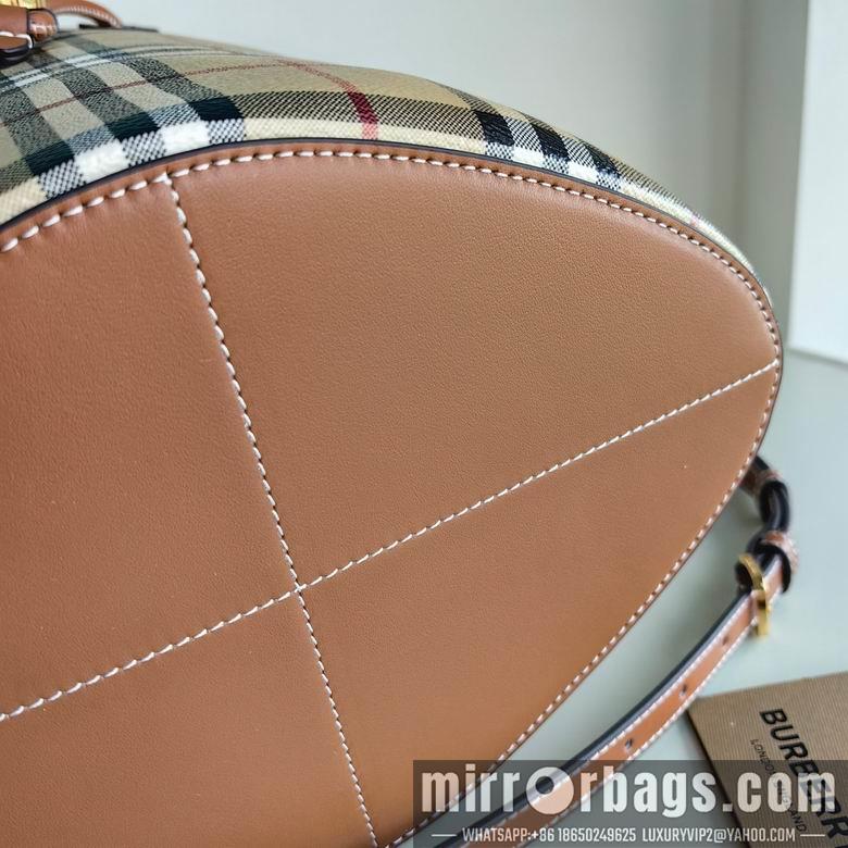 Burberry Bags 16X26X26cm 081306 IQ