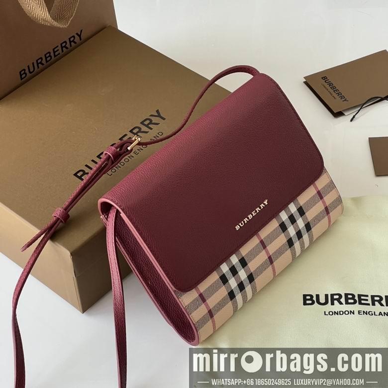 Burberry Bags 40609731 22X17X5.5cm YG 3colour