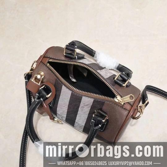 Burberry Bags Burberry 8372 18.5x11x12cm ww