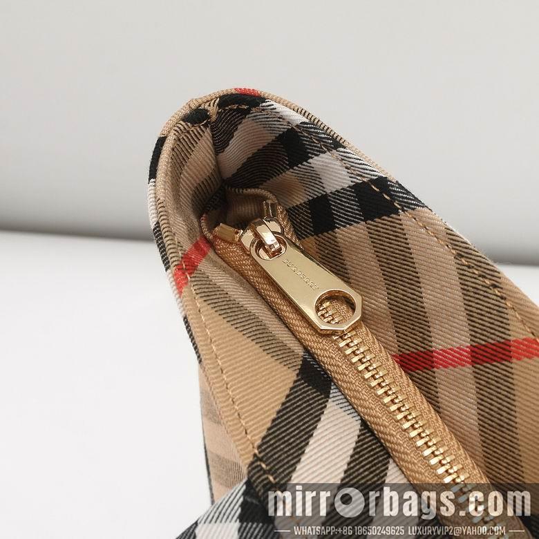 Burberry Bags 81977161 33X12.5X65cm WP 3colour