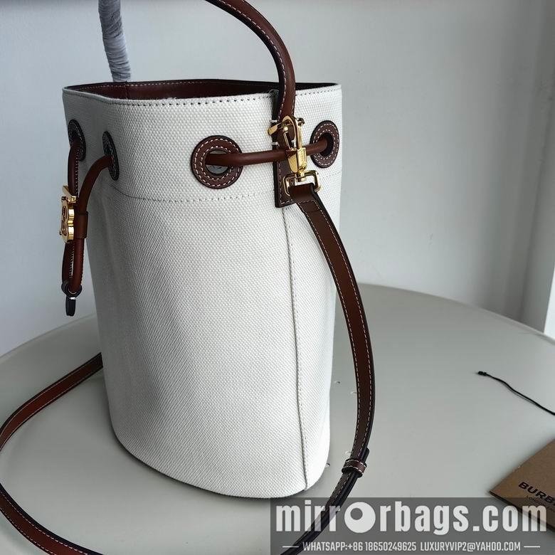 Burberry Bags 16X26X26cm 070906 IQ