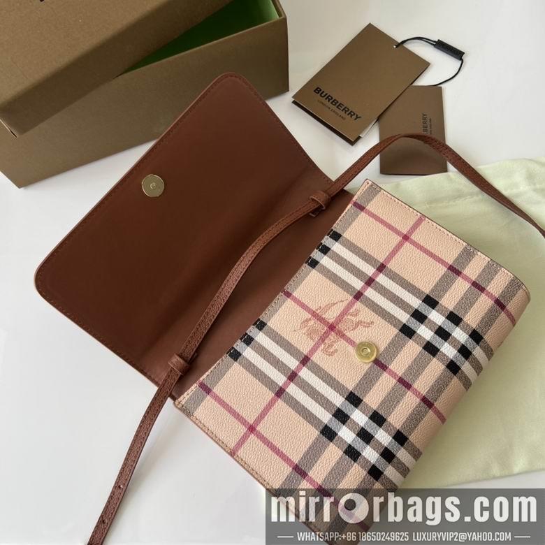 Burberry Bags 40609731 22X17X5.5cm YG 3colour