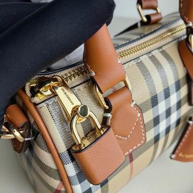 Burberry Bags 18.5X11X12cm 071706 XM