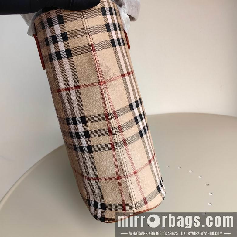 Burberry Bags 29X27X10cm 042505 IQ