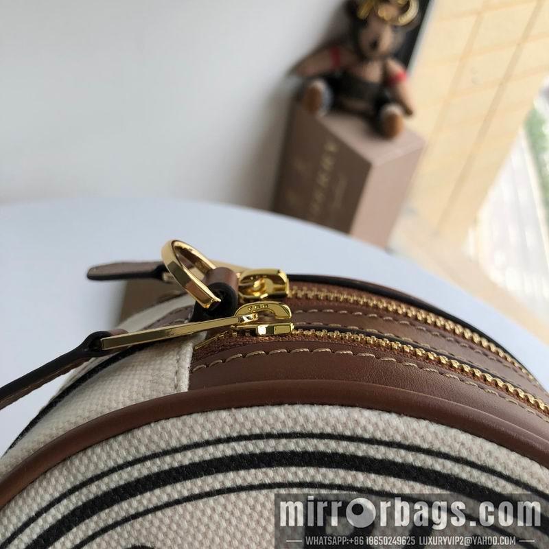 Burberry Bags 03502 17X7X17cm XM