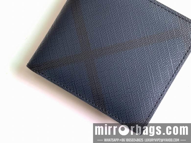 Burberry Bags 40520871 11X10cm YG 3colour