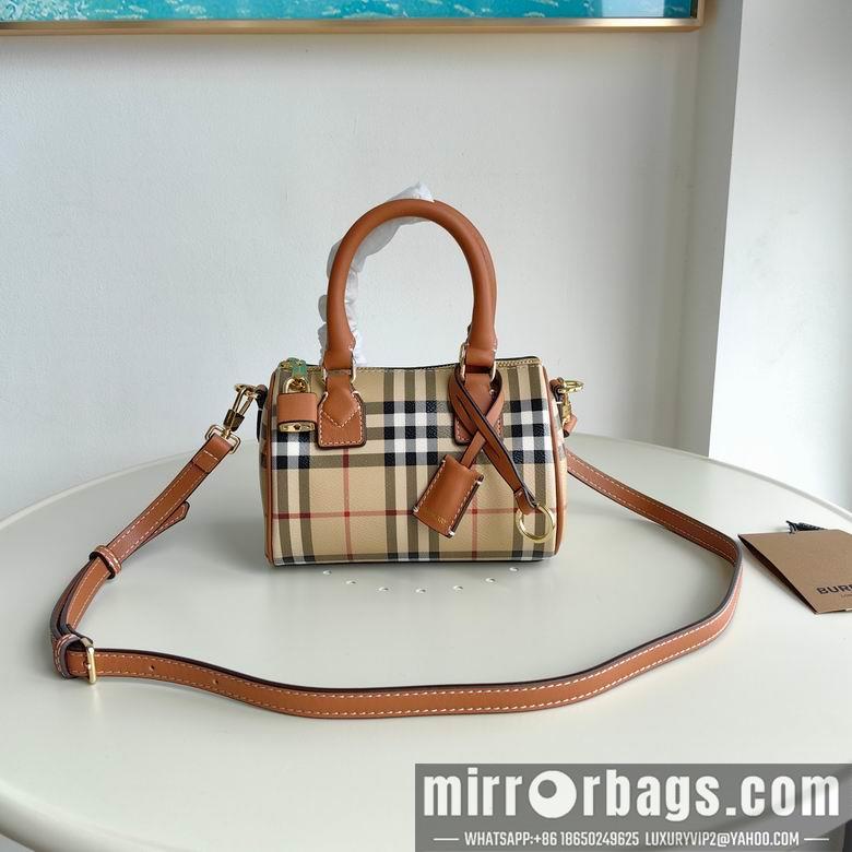 Burberry Bags 18.5X11X12cm 070603 IQ