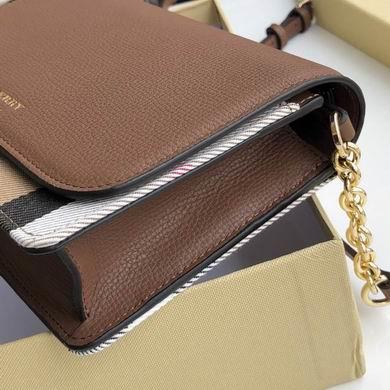 Burberry Bags 40681441 19X13.5X5cm YG 3colour