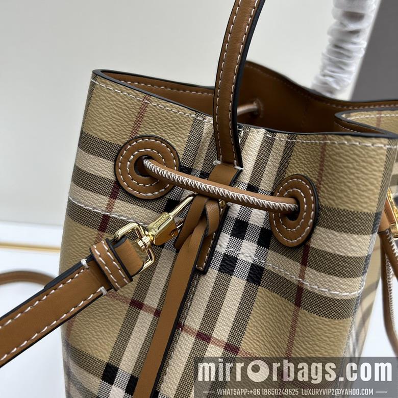 Burberry Bags Bur 8055 16x26x26cm ww1