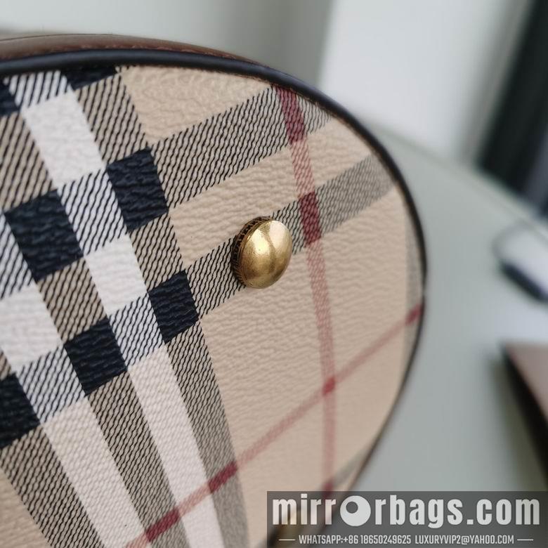 Burberry Bags 80111133 24.5X16X29cm IQ