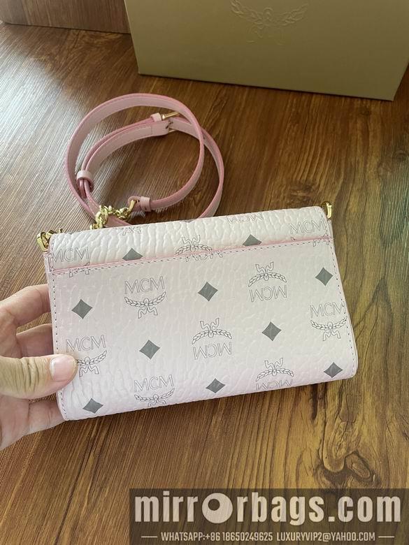 MCM Bags 20534 trumpet DY 3
