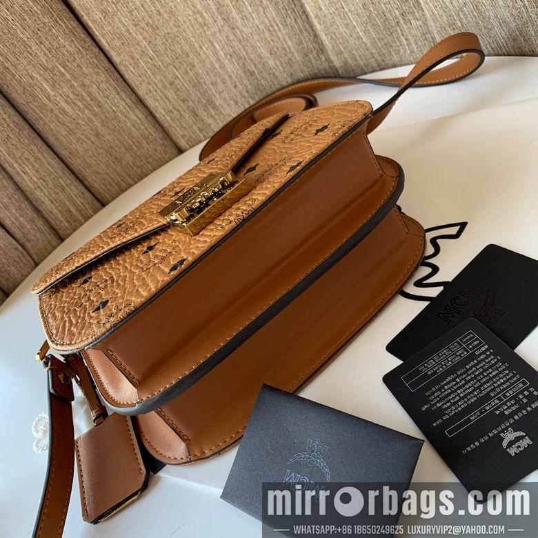 MCM Bags MCM 19x21x8.5cm DY 2