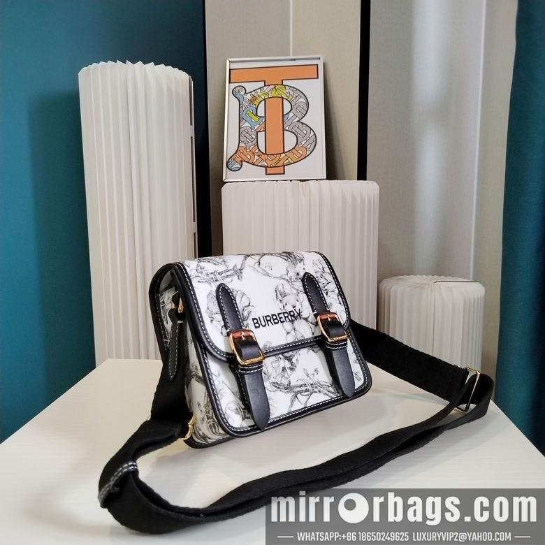 Burberry Bags 17X8X15cm 060818 XMY