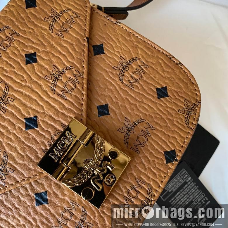 MCM Bags MCM 19x21x8.5cm DY 1