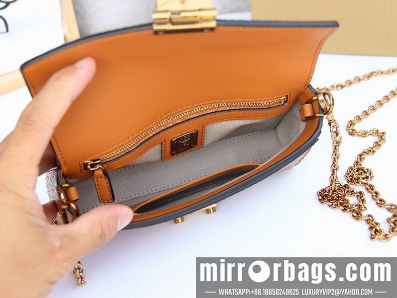 MCM Bags MCM CA20499 18.5x11x4cm dy10