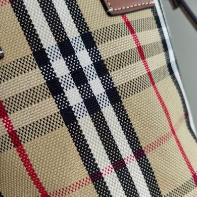 Burberry Bags 80704611 13X8.5X19.5cm IQ