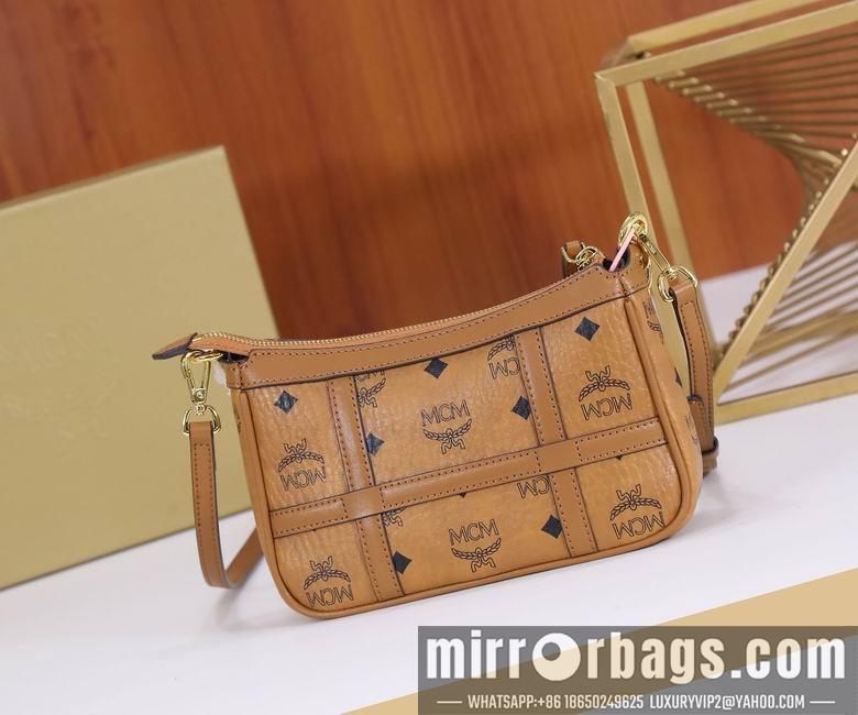 MCM Bags CA6204 12.5X21X5