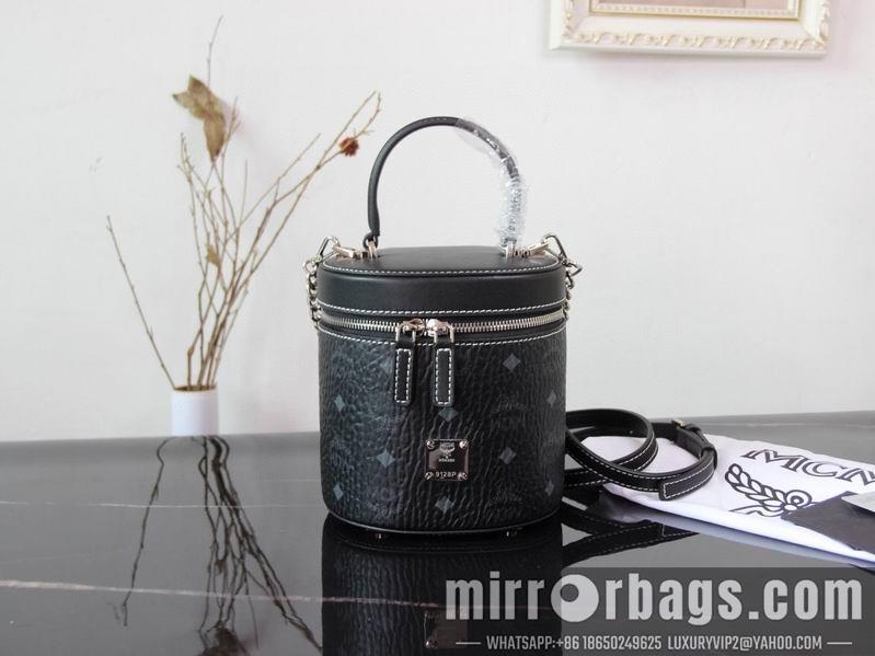 MCM Bags MCM 161614 16X16X14cm dy8