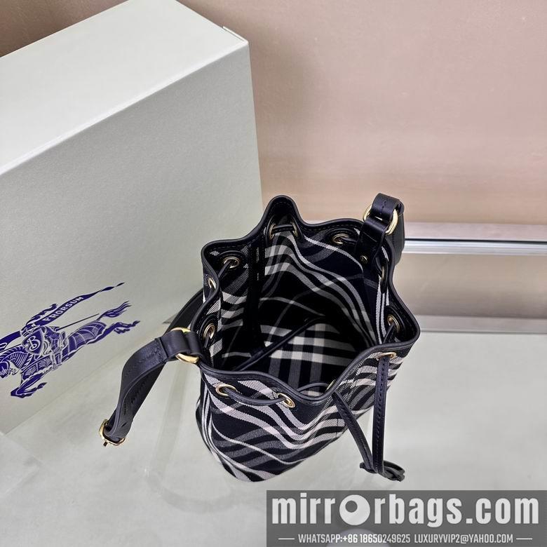 Burberry Bags 0571 17.5X10.5X20cm IQ 2colour