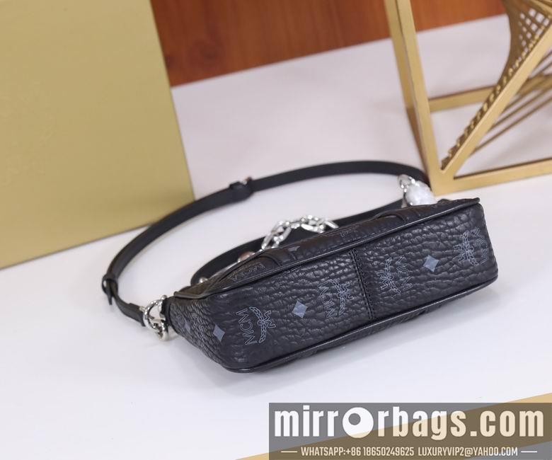 MCM Bags CA6204 12.5X21X5
