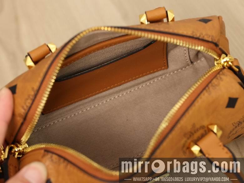 MCM Bags F801 180X95mm XM
