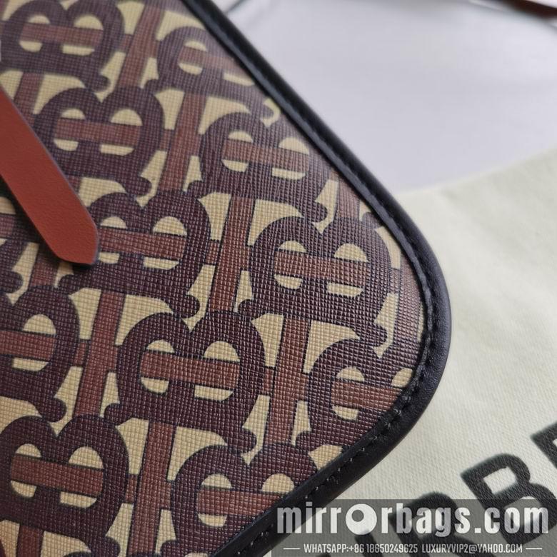 Burberry Bags 12X3.5X18cm 082701 IQ 4colour