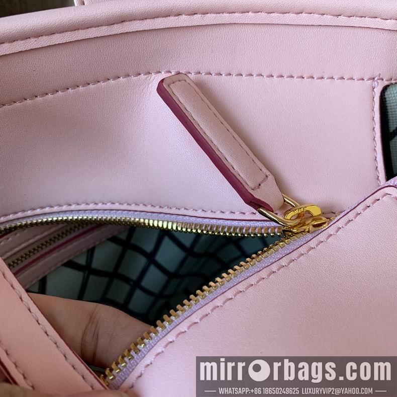 MCM Bags MCM 32X32X16cm dy14