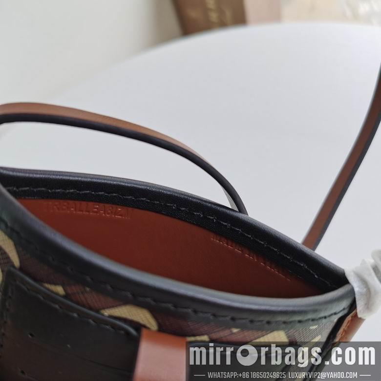 Burberry Bags 12X3.5X18cm 082701 IQ 4colour