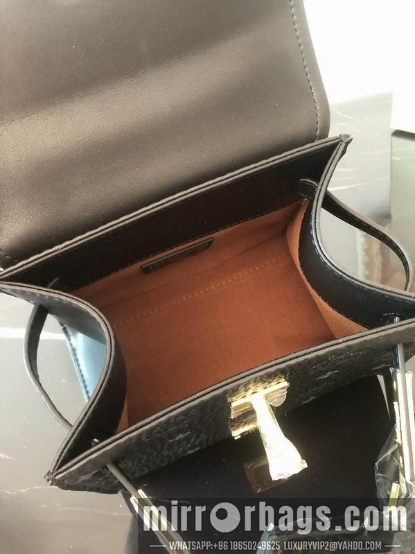 MCM Bags MCM 10039 18.5X9.5X14.5cm dy11