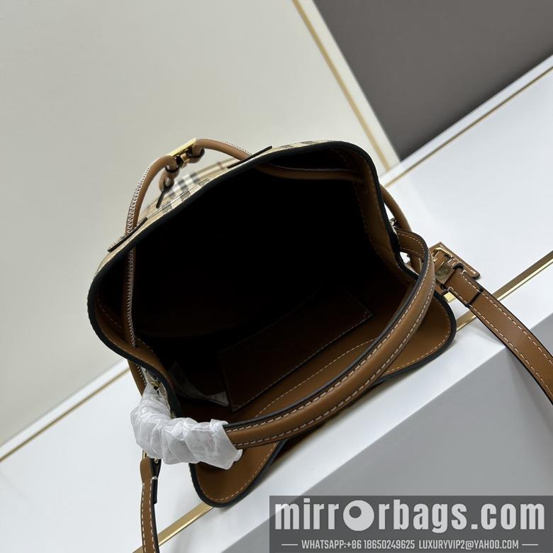 Burberry Bags Bur 8055 16x26x26cm ww1