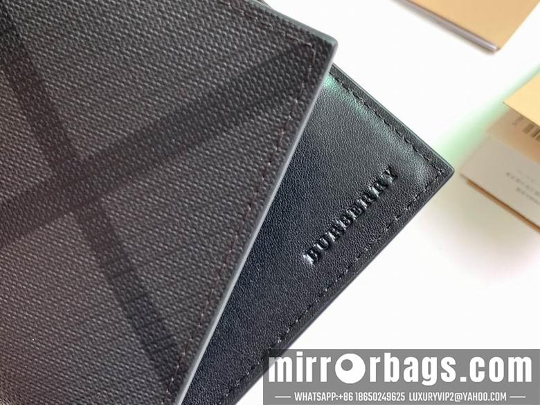 Burberry Bags 40520871 11X10cm YG 3colour