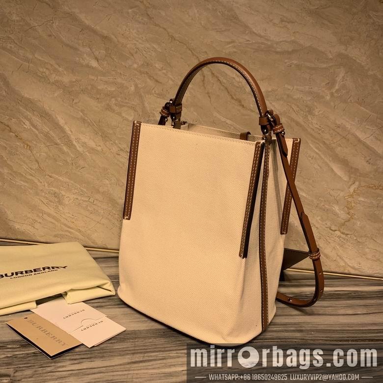 Burberry Bags 8421 21x16.5x25cm YG 1