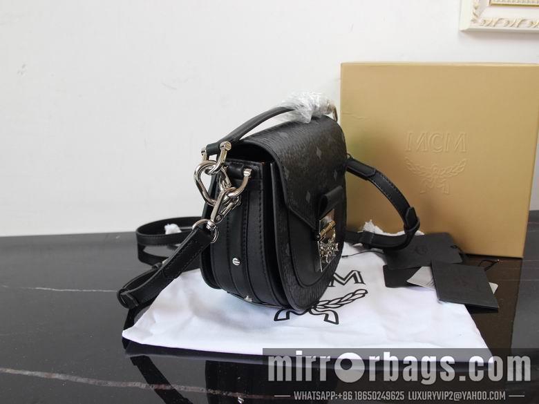 MCM Bags 10219 18x18x7cm DY 1
