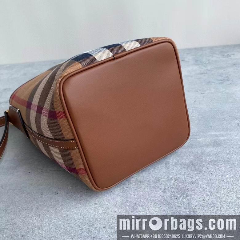 Burberry Bags 16X22X15.5cm 081609 IQ