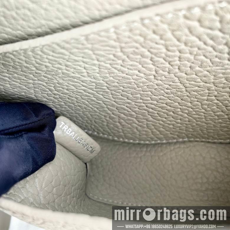Burberry Bags 052512 IQ 3colour