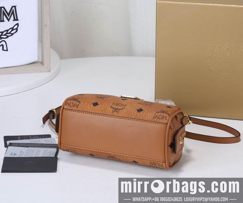 MCM Bags CA6213 18.5X10X8 dy