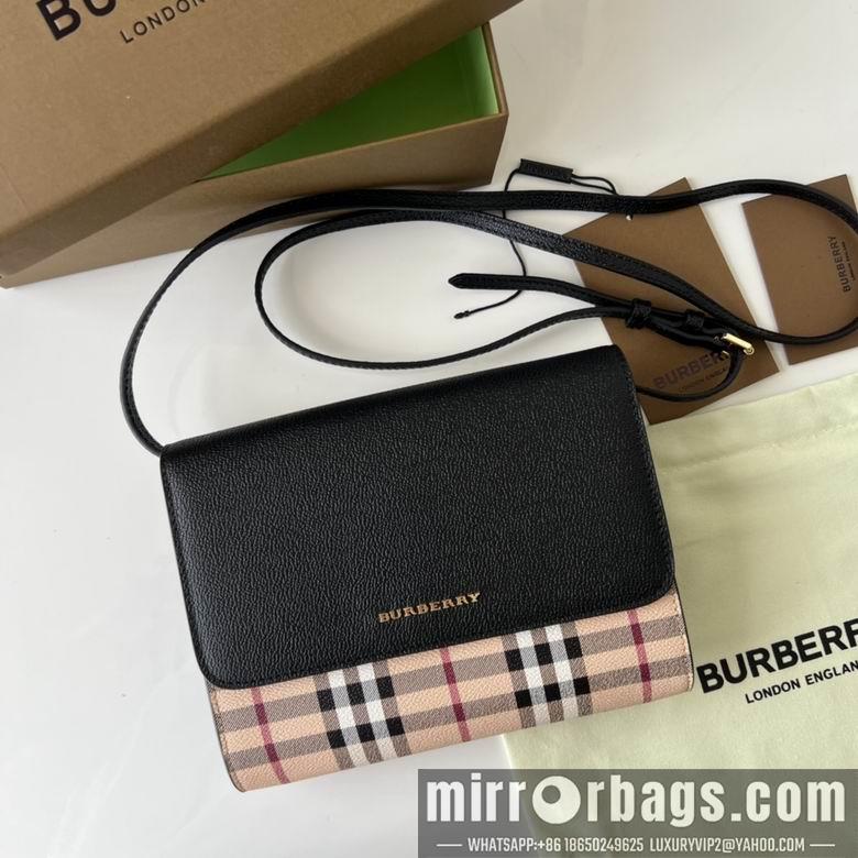 Burberry Bags 40609731 22X17X5.5cm YG 3colour