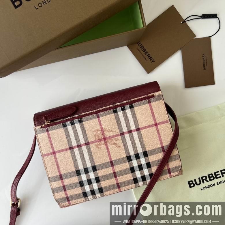 Burberry Bags 40609731 22X17X5.5cm YG 3colour