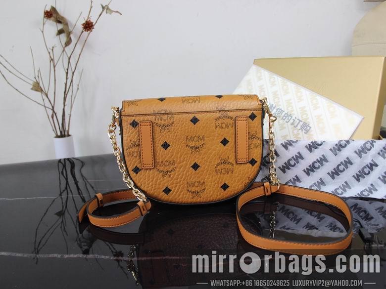 MCM Bags 141804 14x18x4cm DY