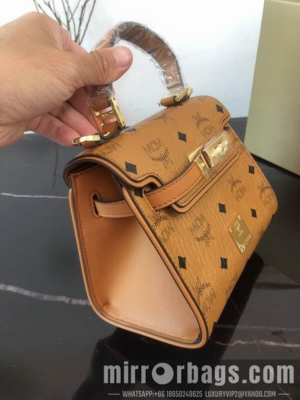 MCM Bags MCM 10039 18.5X9.5X14.5cm dy11