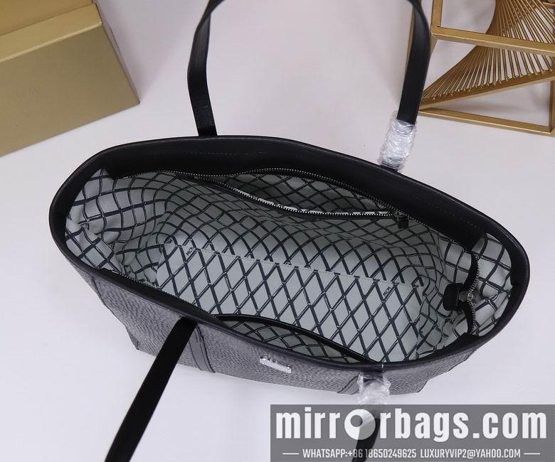 MCM Bags CA6718 36X31X14
