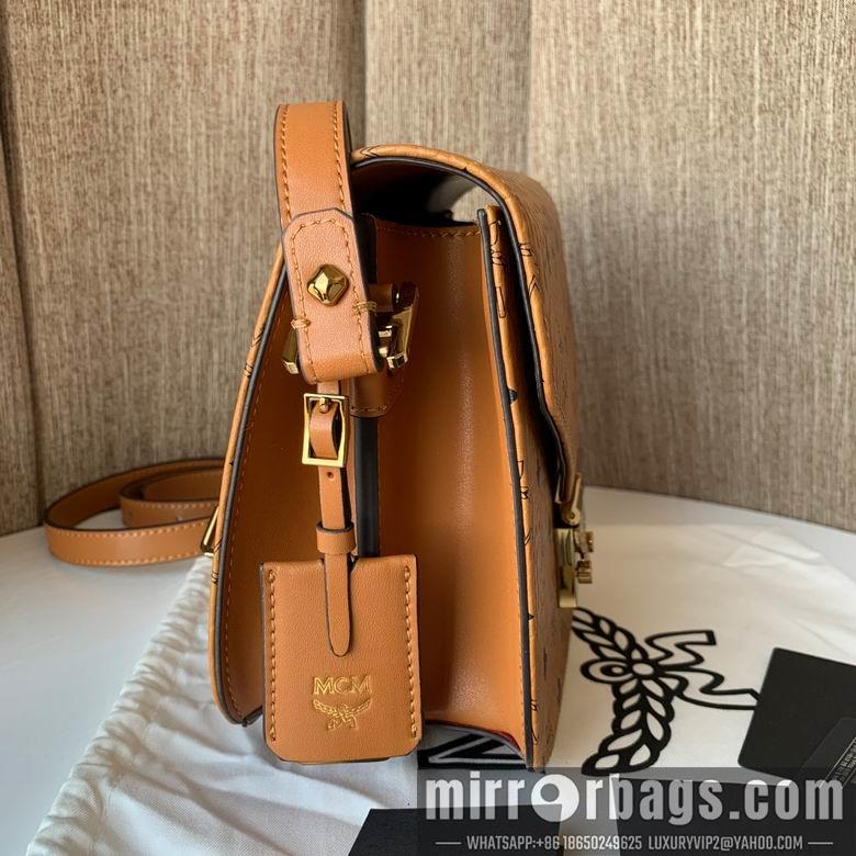 MCM Bags MCM 19x21x8.5cm DY 2