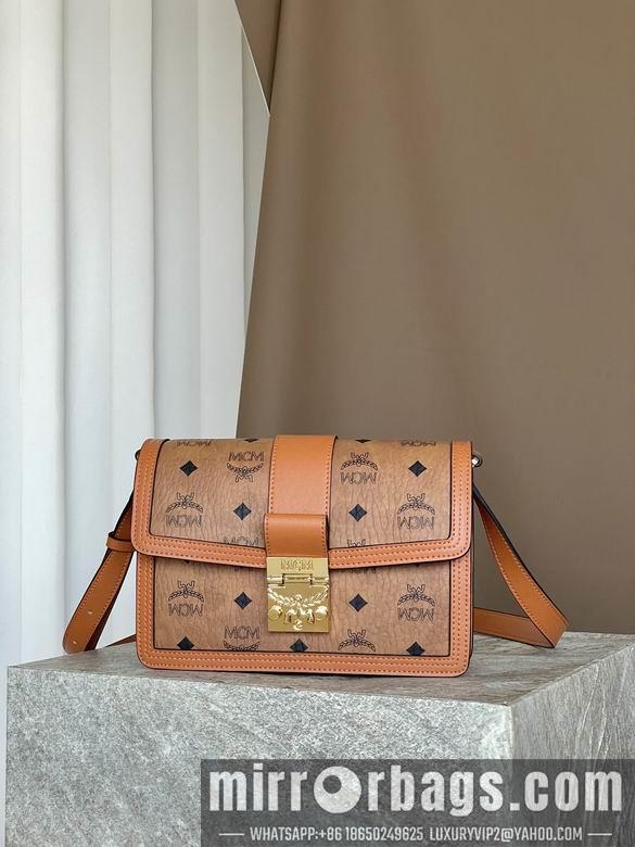 MCM Bags MWPBAW005CO001 22X5.5X15.5cm JY