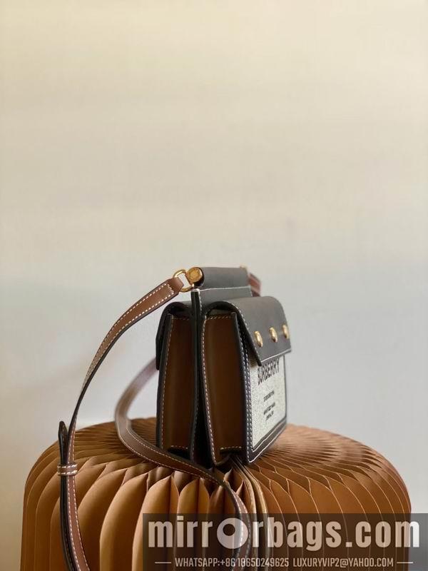 Burberry Bags 6111 19.5x15 yz 01