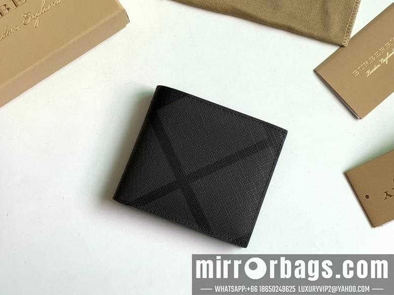 Burberry Bags 40520871 11X10cm YG 3colour