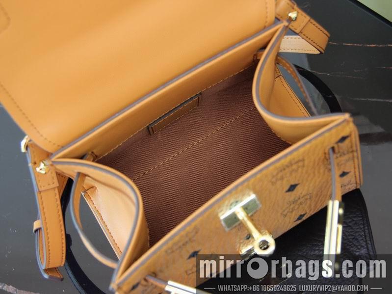 MCM Bags MCM 10039 18.5X9.5X14.5cm dy11