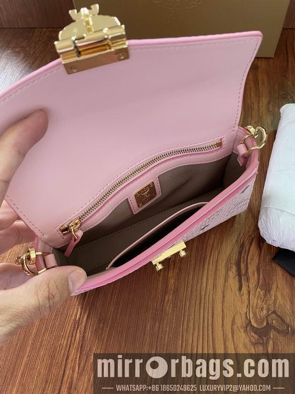 MCM Bags 20534 trumpet DY 3