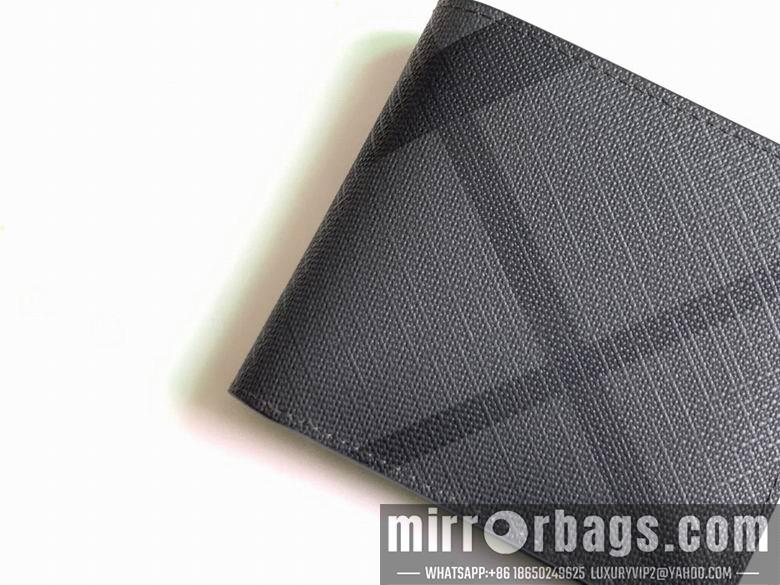 Burberry Bags 40520871 11X10cm YG 3colour
