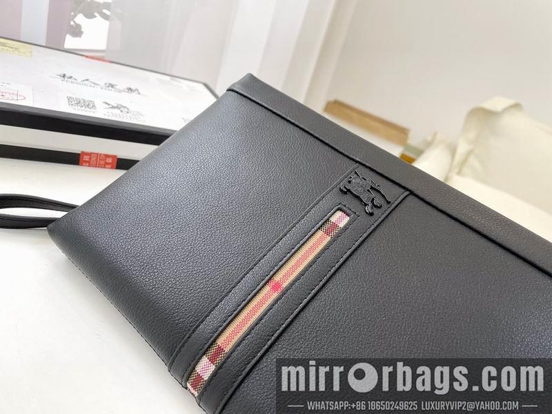 Burberry Bags 5568-1 28.5X18X2.5cm XM